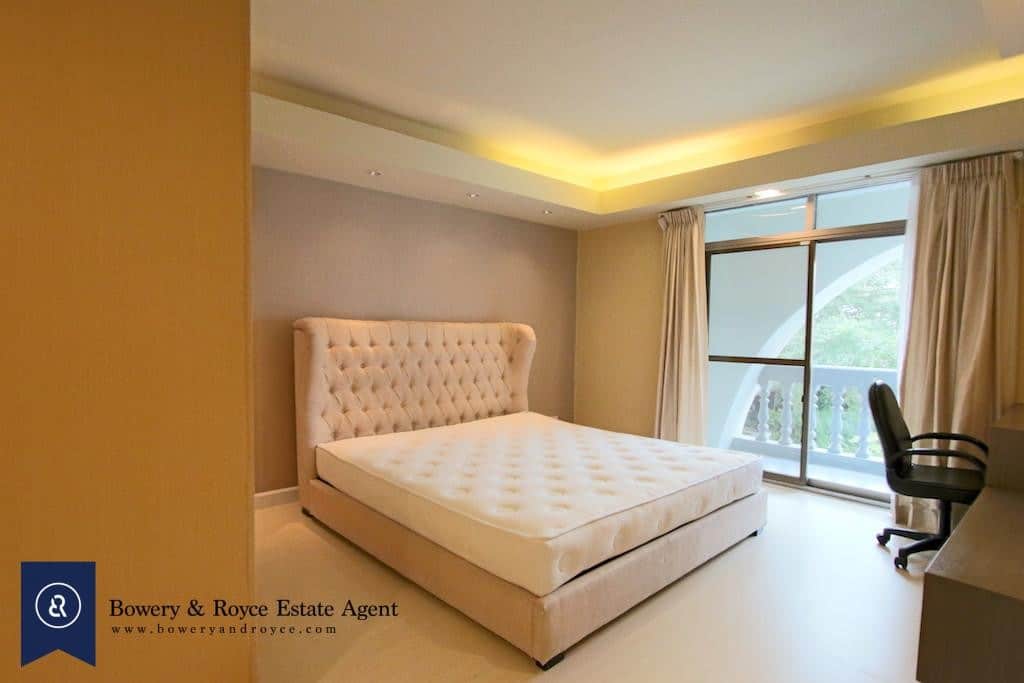 Magnificent Three Bedroom Plus Maid Condo for Rent in Phrom Phong