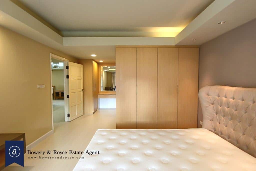 Magnificent Three Bedroom Plus Maid Condo for Rent in Phrom Phong