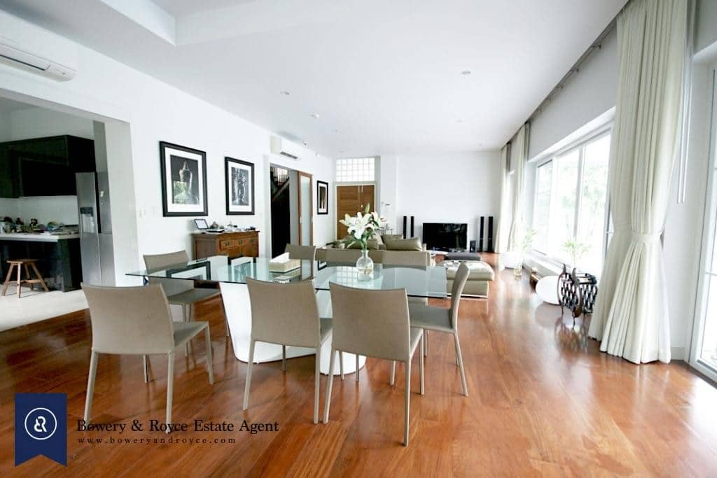 Modern-Spacious-Four-Bedroom-Plus-Pool-for-Rent-in-Ekkamai_9-1024x683