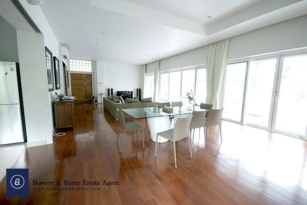 Modern-Spacious-Four-Bedroom-Plus-Pool-for-Rent-in-Ekkamai_9-1024x683