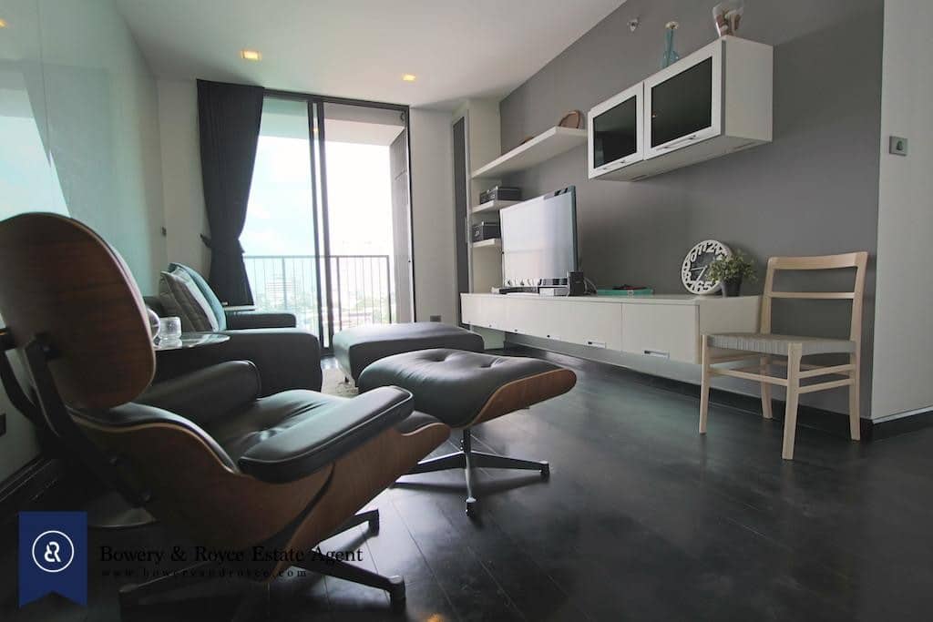 Modern Two Bedroom Condo for Rent in Thong Lor