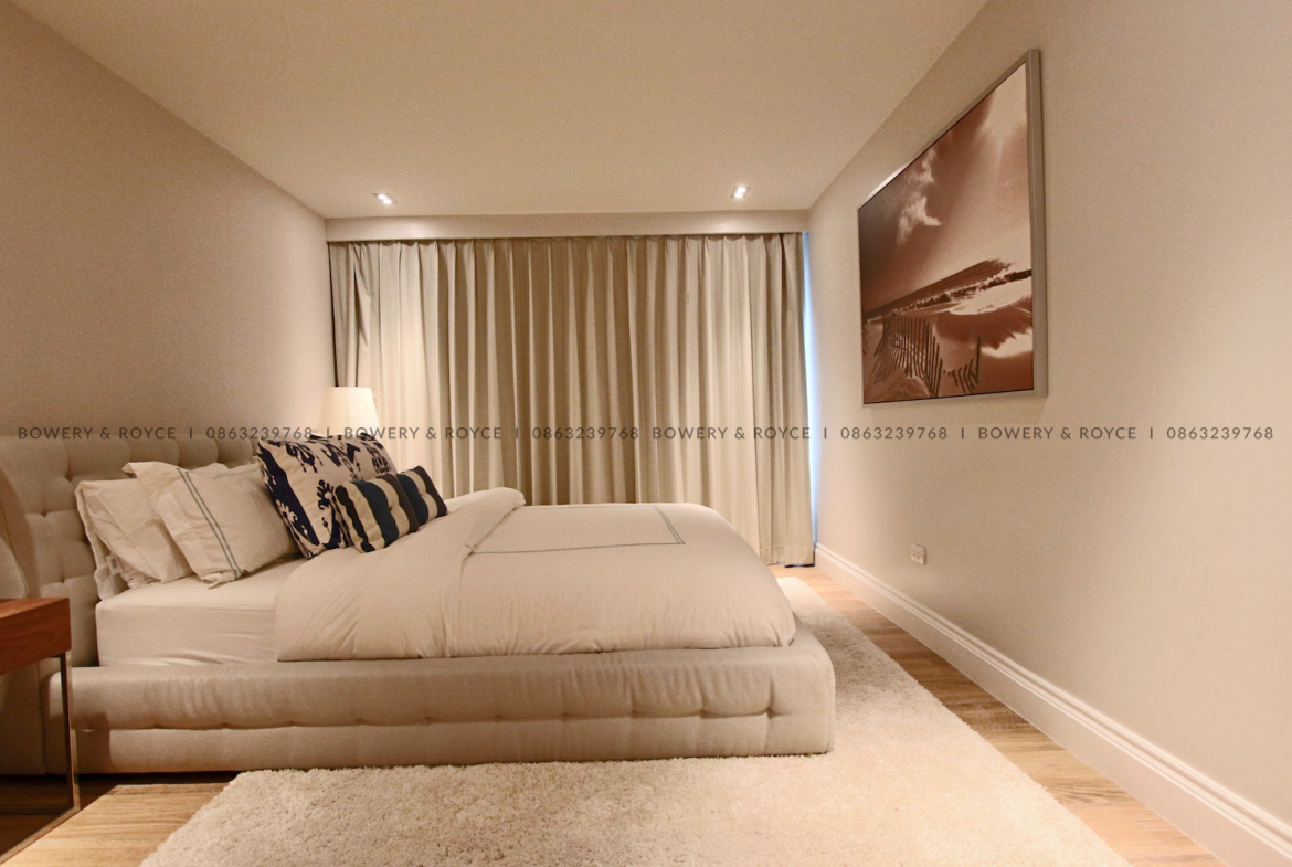 Professional Designed Three Bedroom Duplex for Rent in Ekkamai
