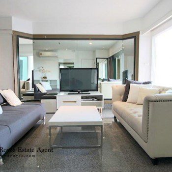 Renovated Three Bedroom Condo for Rent in Thong Lor