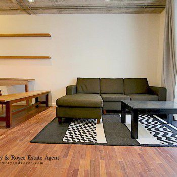 Spacious-One-Bedroom-Condo-for-Rent-in-Thong-Lor-3