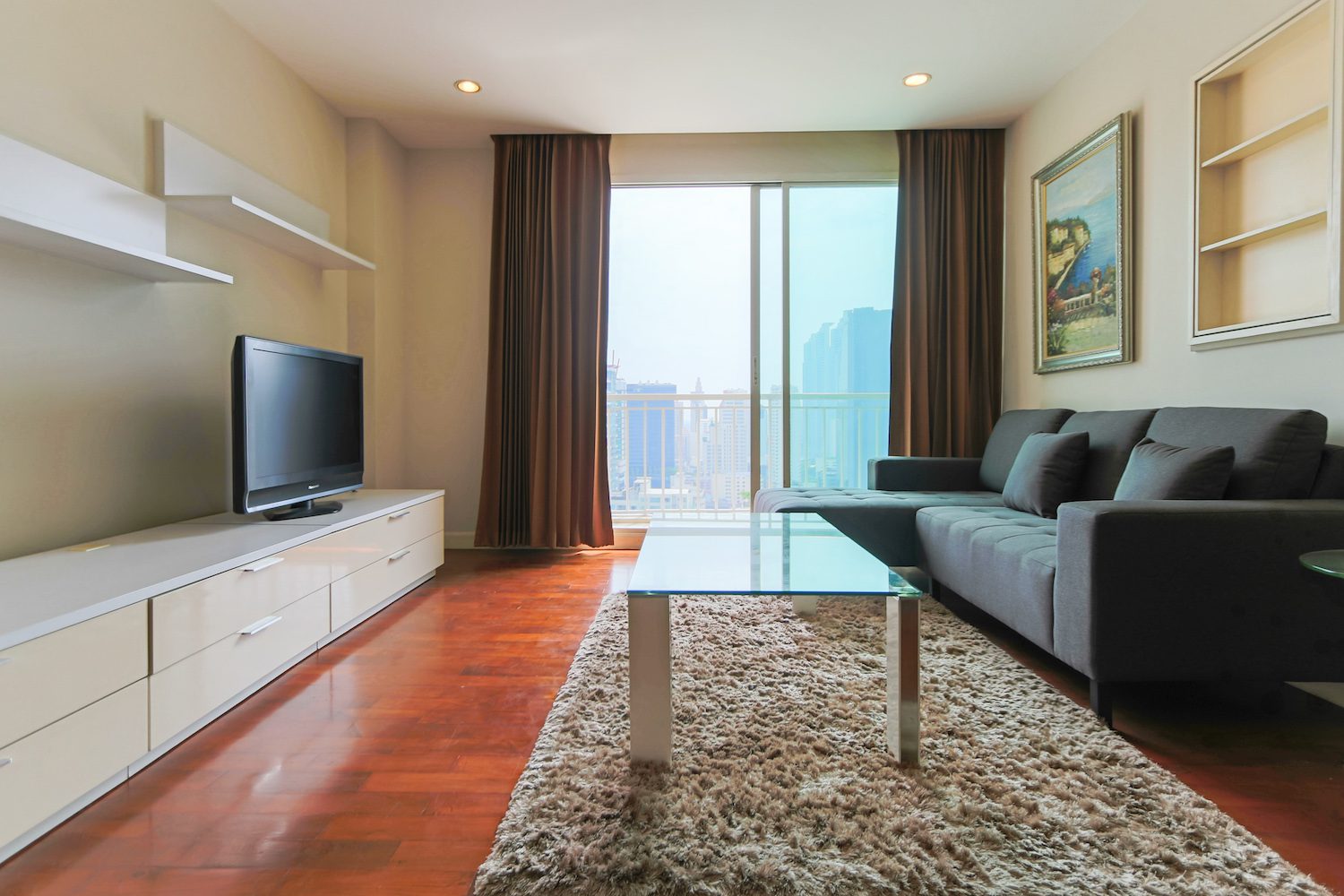 Spacious Two Bedroom Condo for Rent in Phrom Phong