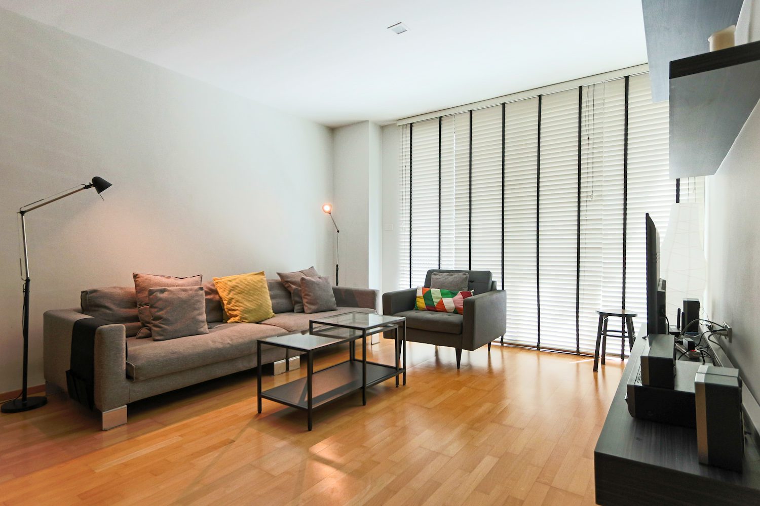 Stylish Two Bedroom Condo for Rent in Ekkamai