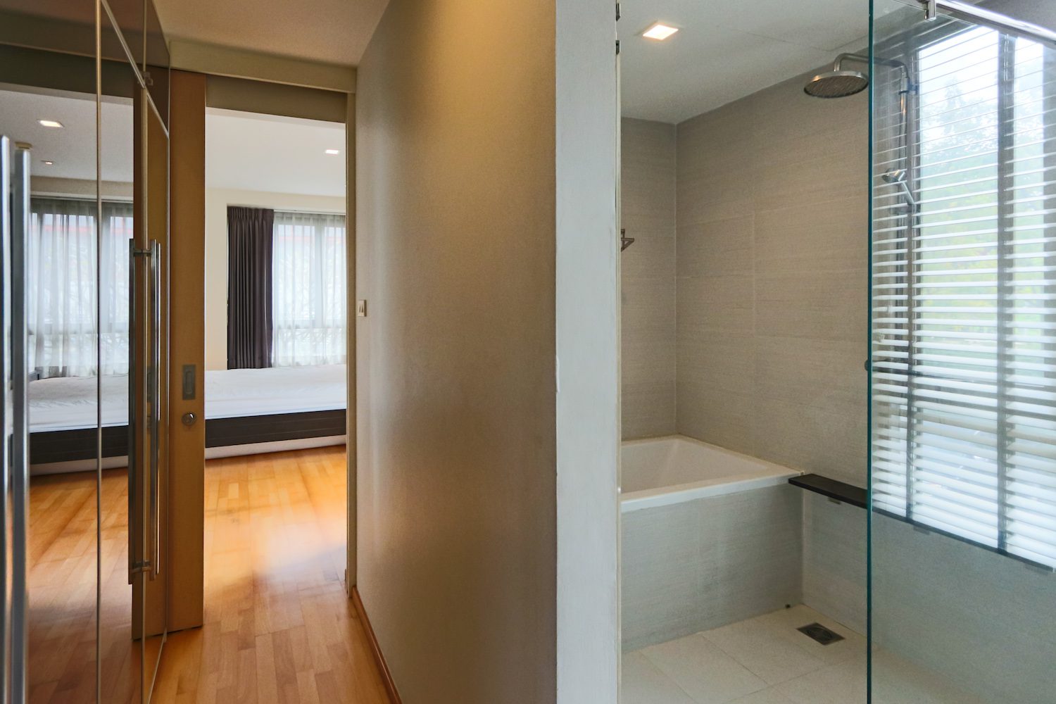 Stylish Two Bedroom Condo for Rent in Ekkamai