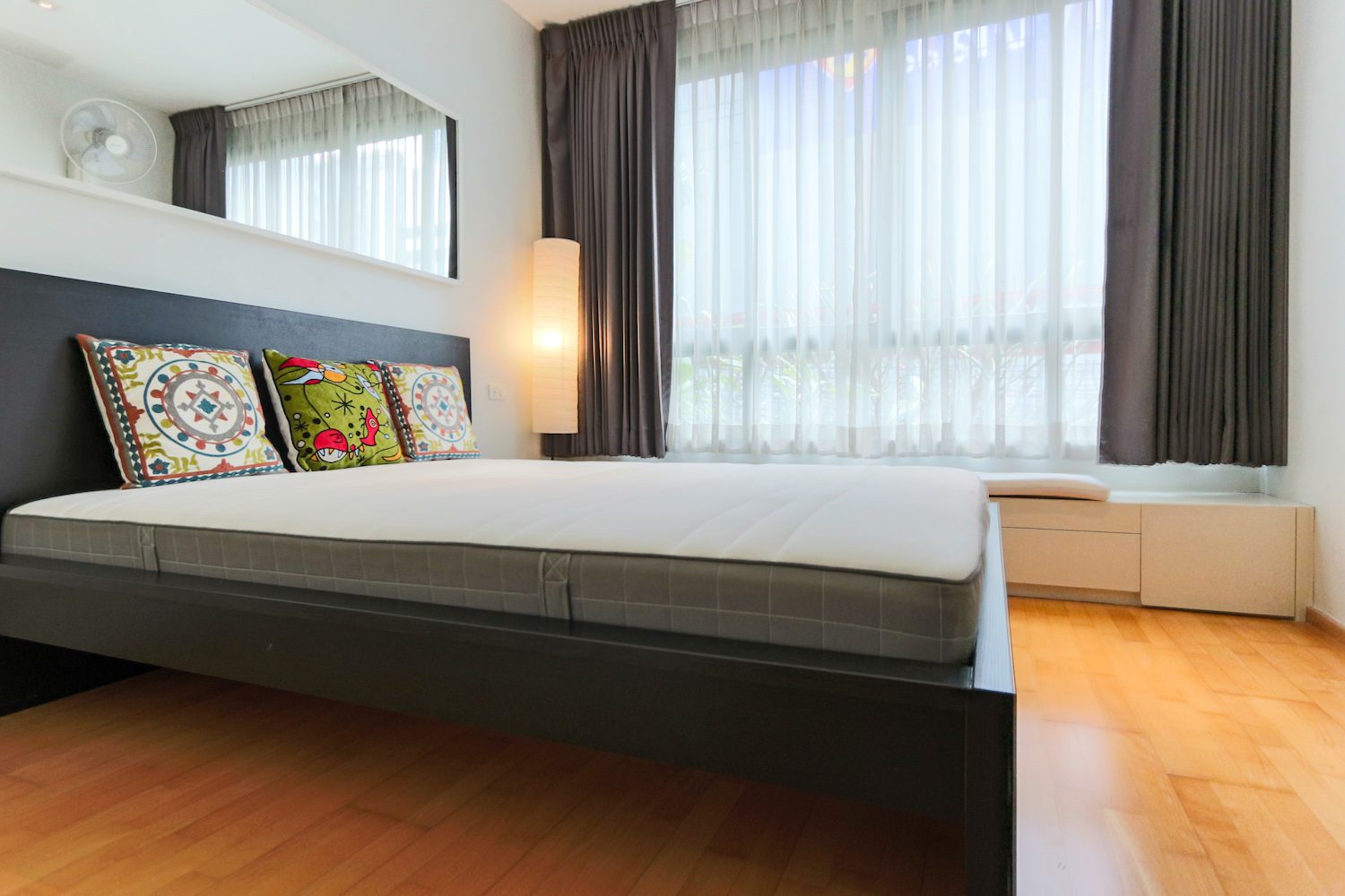 Stylish Two Bedroom Condo for Rent in Ekkamai