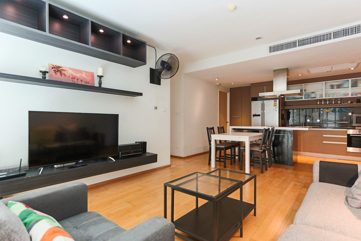 Stylish Two Bedroom Condo for Rent in Ekkamai