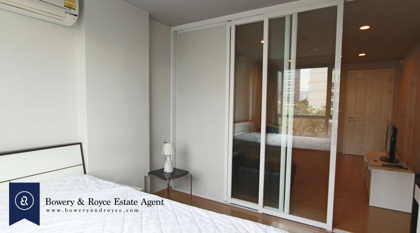 affordable-one-bedroom-condo-for-rent-in-ekkamai-8-830x460