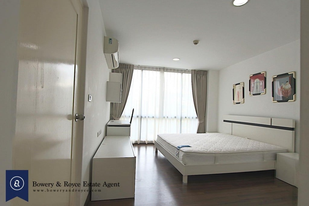 bright-one-bedroom-condo-for-rent-in-ekkamai-6-1024x683