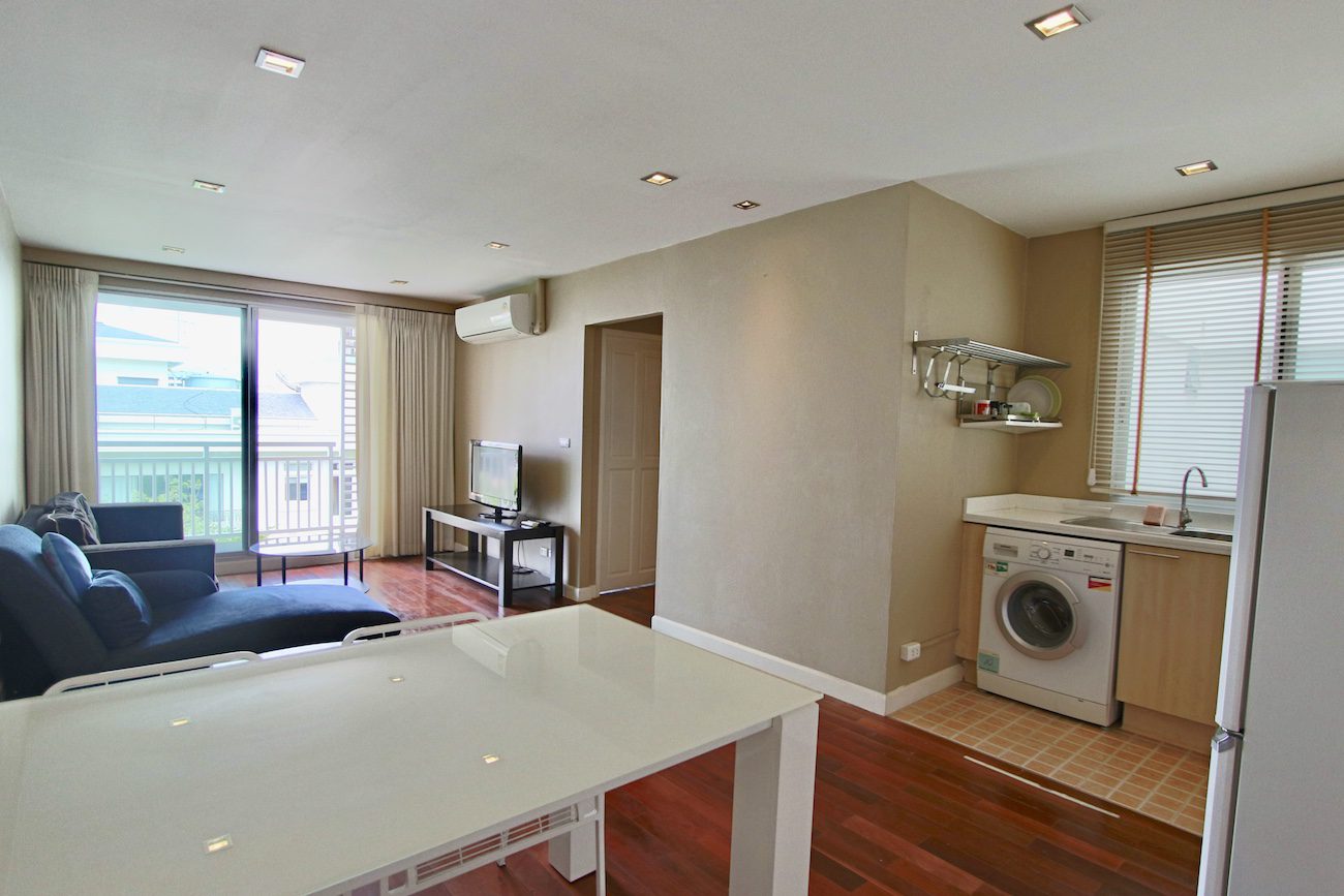 Chic One Bedroom Condo for Rent in Thong Lor