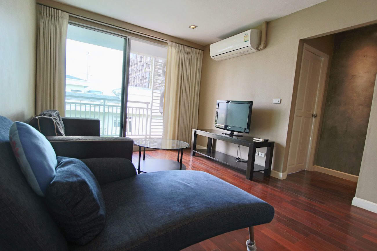 Chic One Bedroom Condo for Rent in Thong Lor
