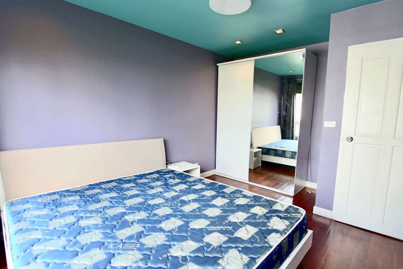 Chic One Bedroom Condo for Rent in Thong Lor