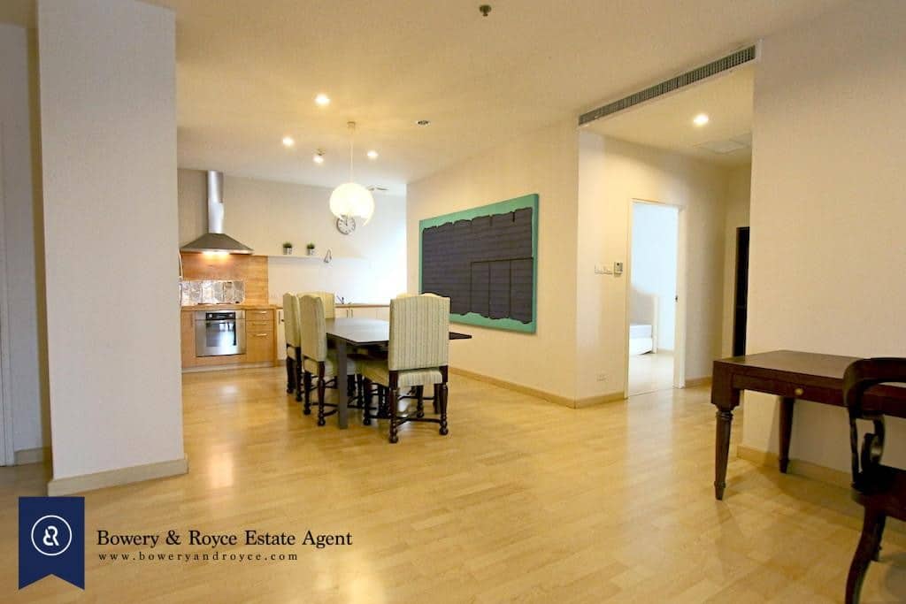 Cosy & Inviting Two Bedroom Condo for Rent in Thong Lor