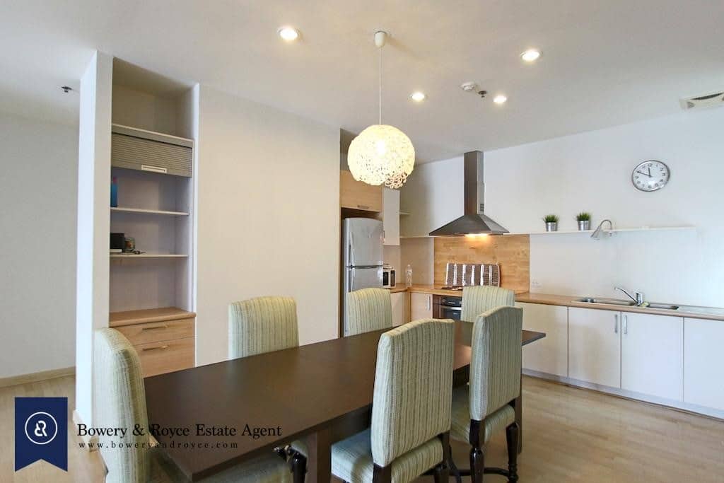 Cosy & Inviting Two Bedroom Condo for Rent in Thong Lor
