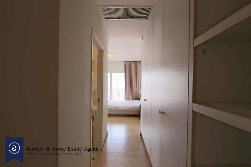 Cosy & Inviting Two Bedroom Condo for Rent in Thong Lor