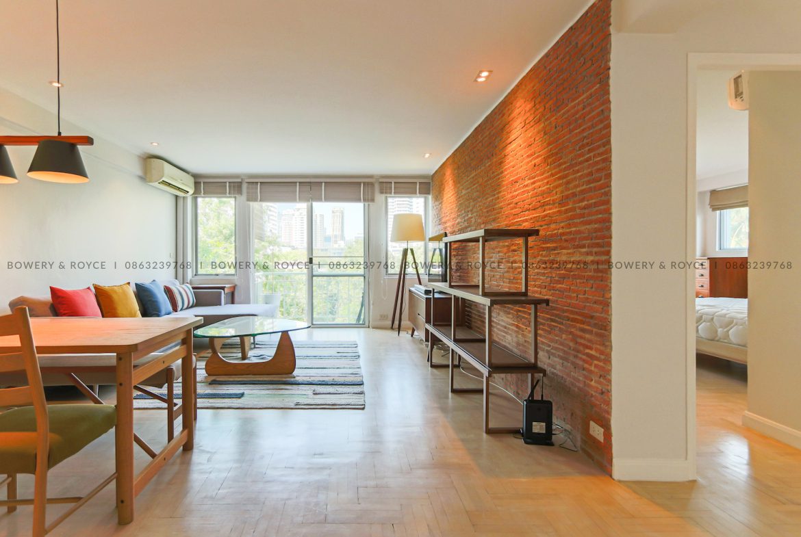 Lovely Two Bedroom Condo for Rent in Thong Lor