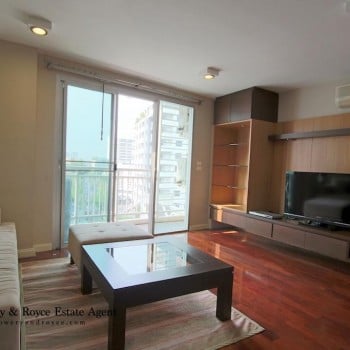 Great Location Two Bedroom Condo for Rent in Thong Lor