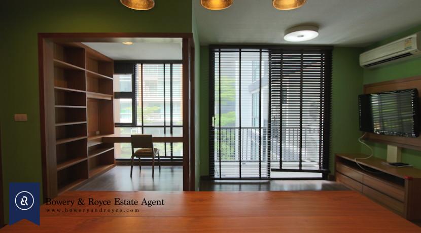 great-value-one-bedroom-condo-for-rent-in-ekkamai-01-1-830x460