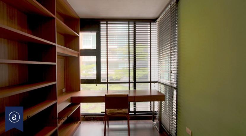 great-value-one-bedroom-condo-for-rent-in-ekkamai-01-1-830x460