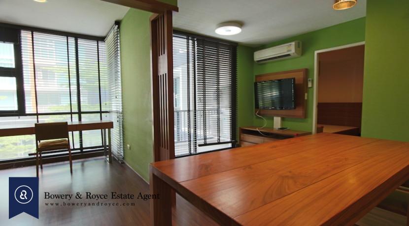 great-value-one-bedroom-condo-for-rent-in-ekkamai-01-1-830x460