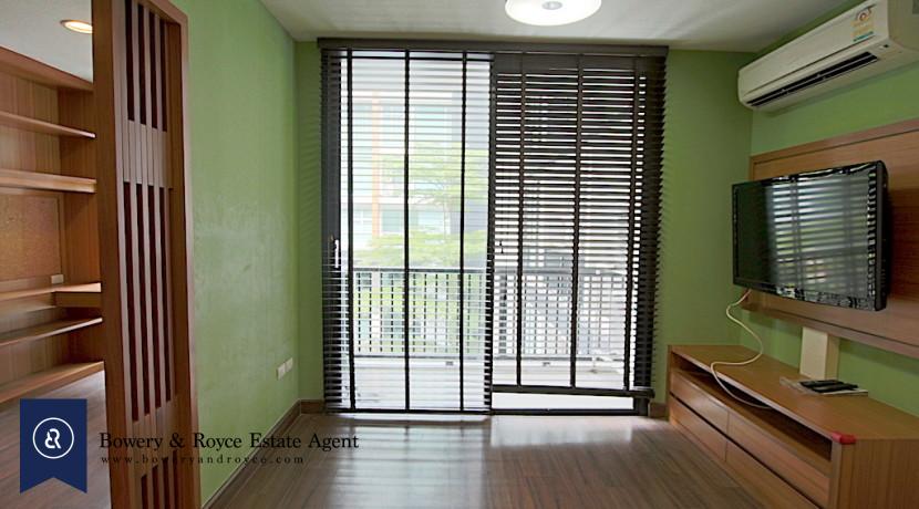 great-value-one-bedroom-condo-for-rent-in-ekkamai-01-1-830x460