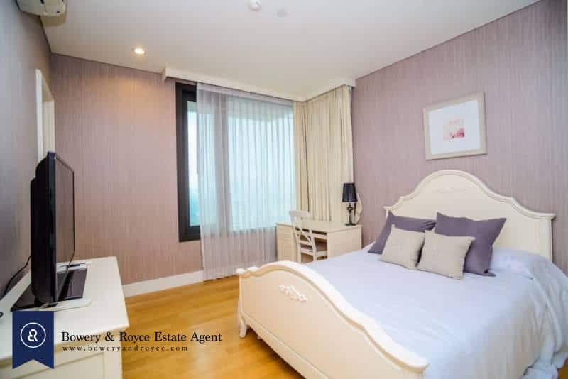 [:en]Immaculate Three Bedroom Condo for Rent in Phrom Phong[:TH]คอนโดสามห้องนอนให้เช่าในพร้อมพงษ์[:]
