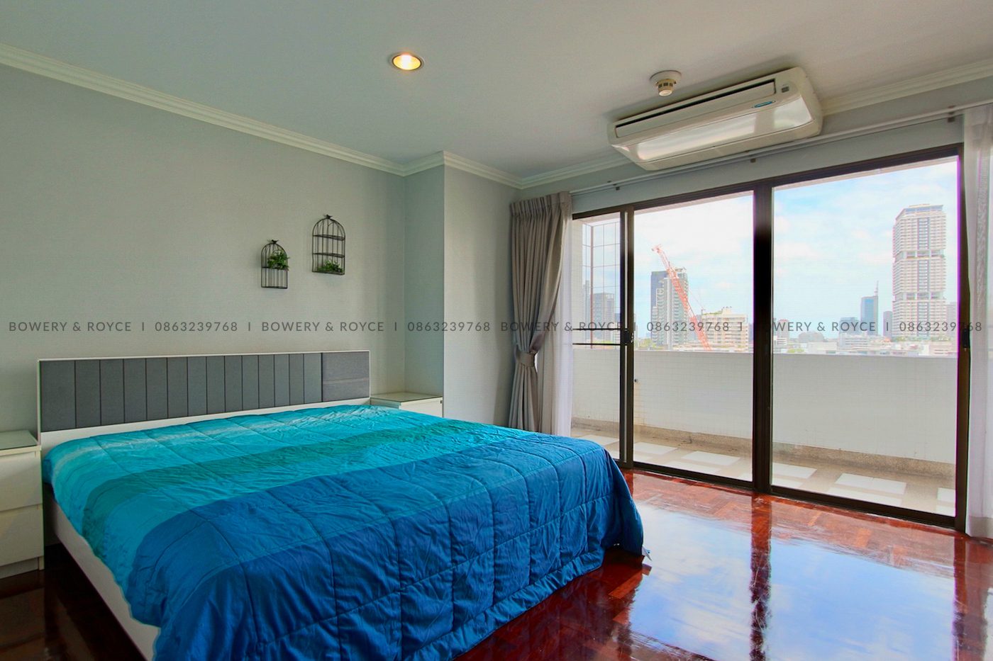 large three bedroom condo for sale in Phrom phong