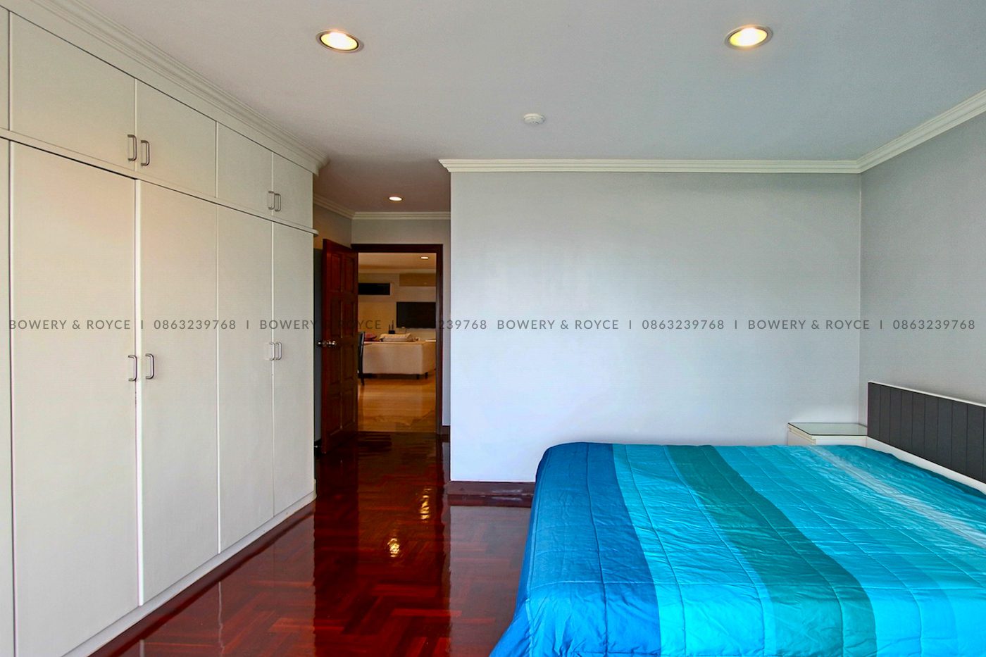 large three bedroom condo for sale in Phrom phong