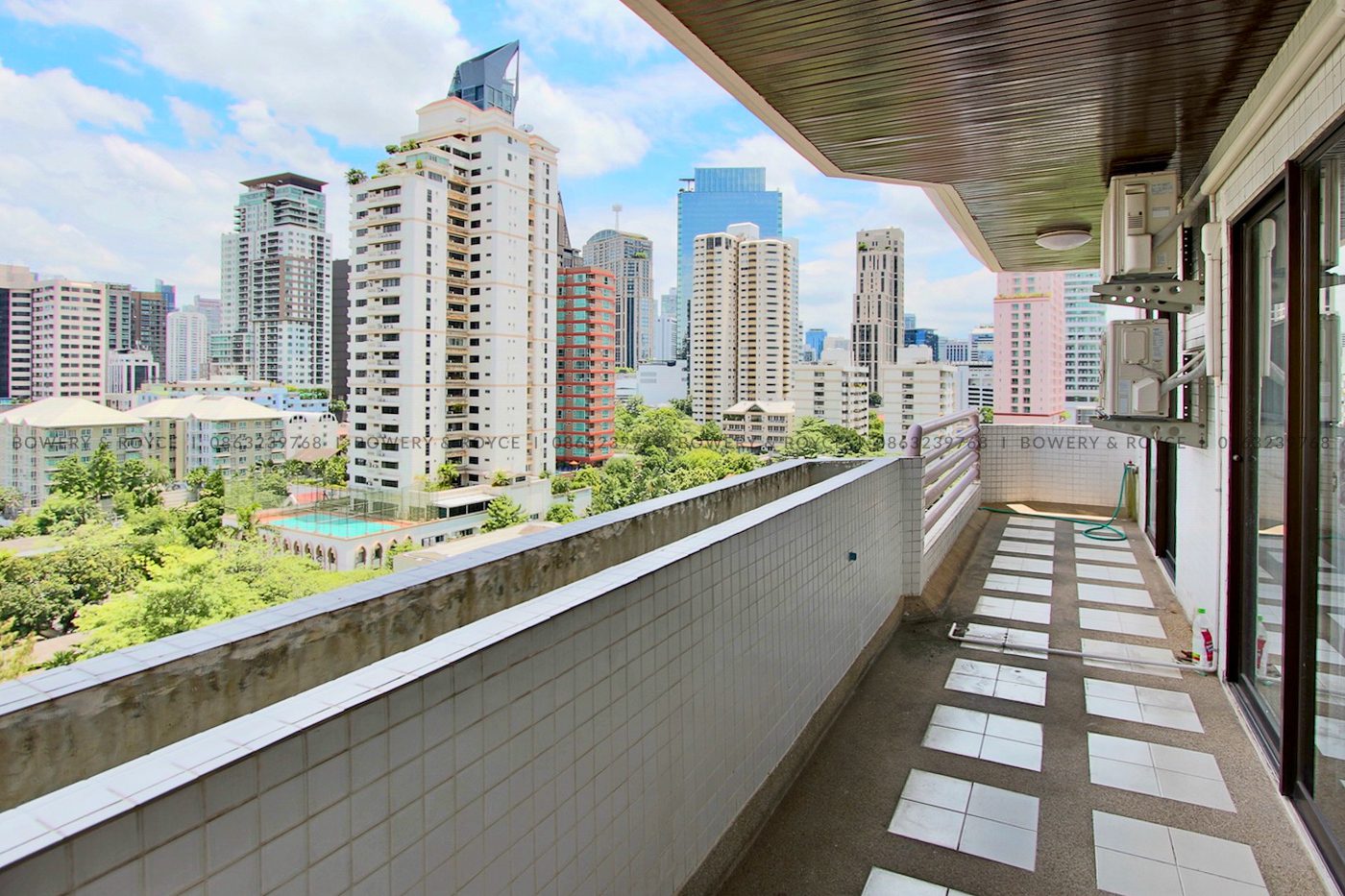 large three bedroom condo for sale in Phrom phong