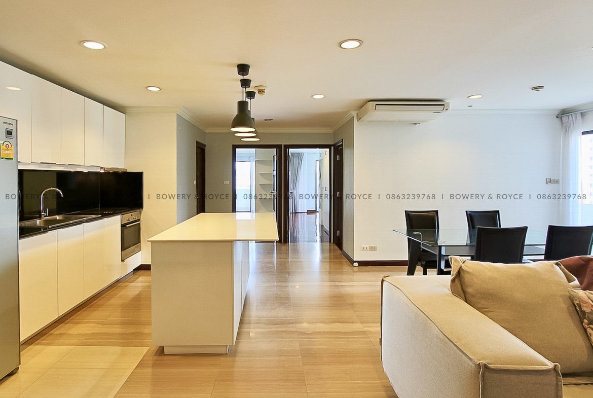 large three bedroom condo for sale in Phrom phong