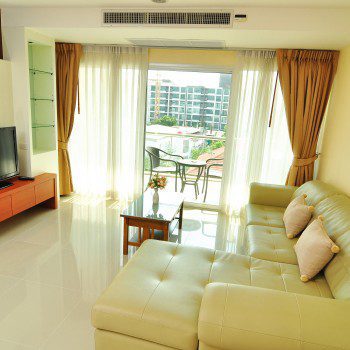 Large Two Bedroom Apartment for Rent in Ekkamai