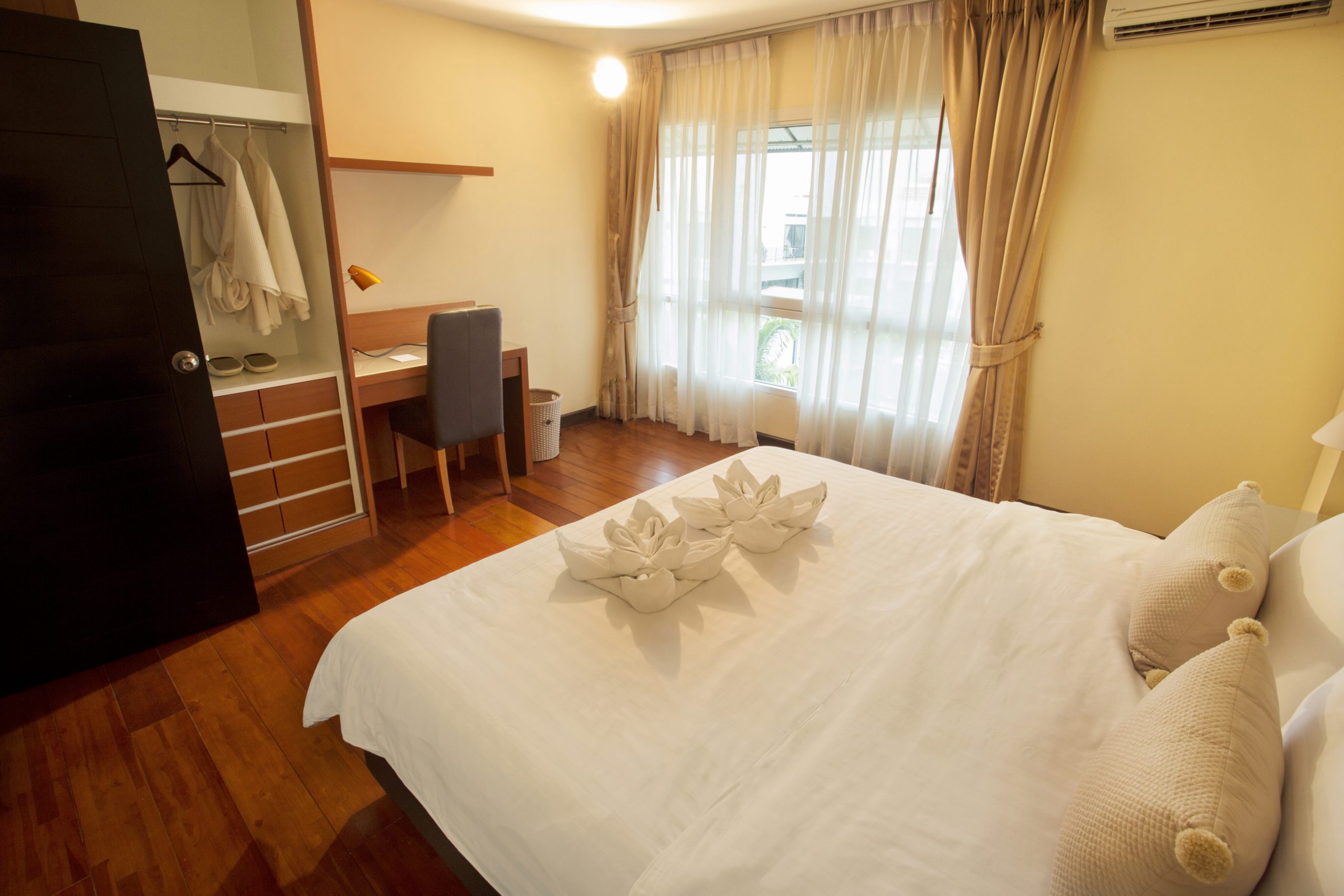 Large Two Bedroom Apartment for Rent in Ekkamai