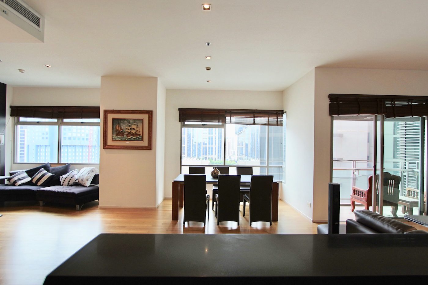 Large Two Bedroom Plus Maid Quarter Condo for Rent in Phrom Phong