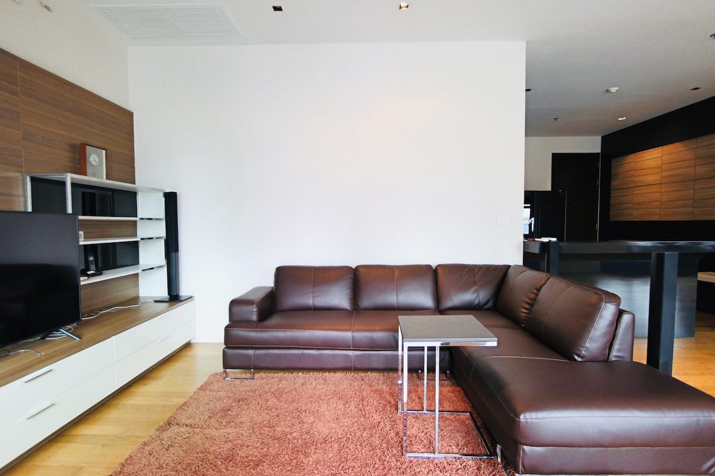 Large Two Bedroom Plus Maid Quarter Condo for Rent in Phrom Phong