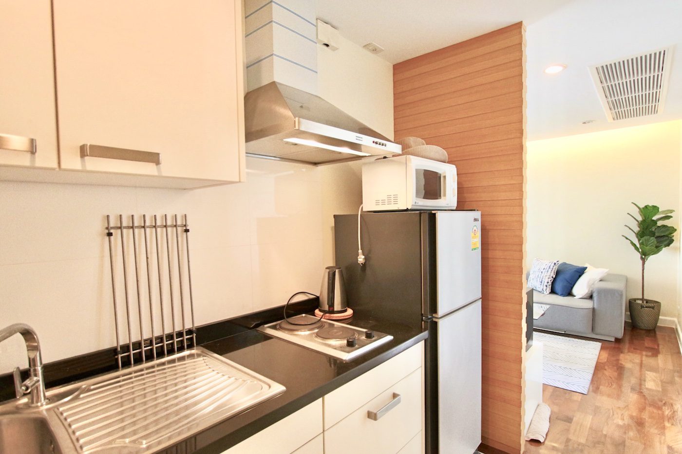 Lovely One Bedroom Condo for Rent in Phrom Phong