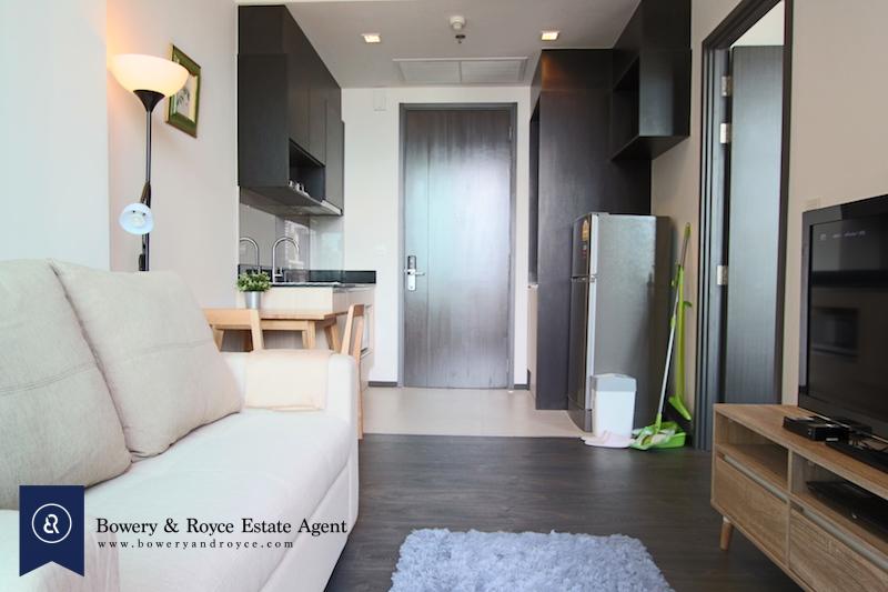 Lovely One Bedroom Condo for Rent in Asoke