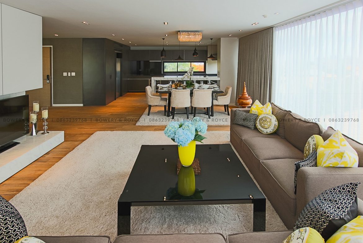 Prestigious Two Bedroom Plus Office for Rent in Ekkamai