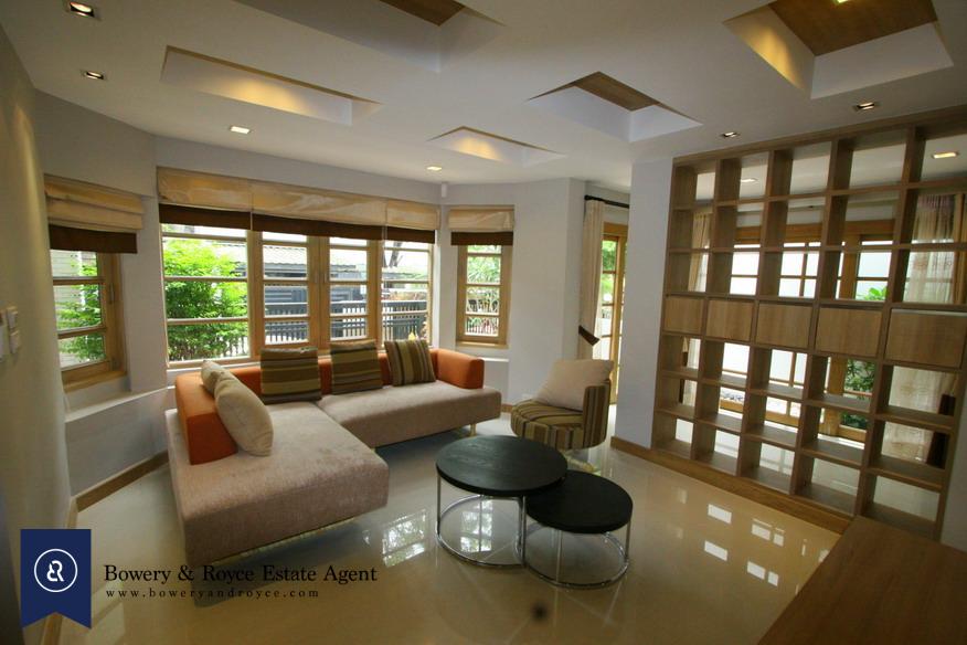 modern-detached-house-four-bedroom-for-rent-in-phromphong-1