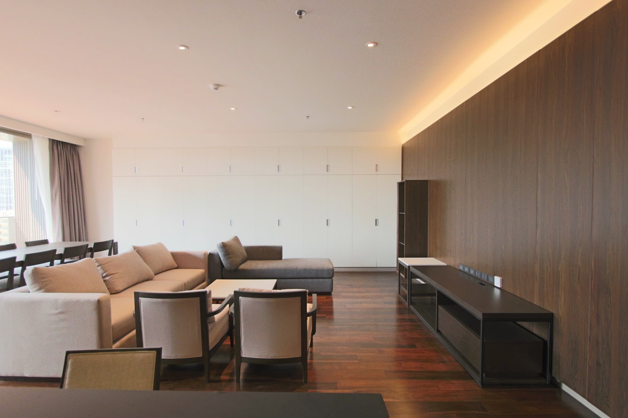 Panoramic Four Bedroom Condo for Rent in Phrom Phong