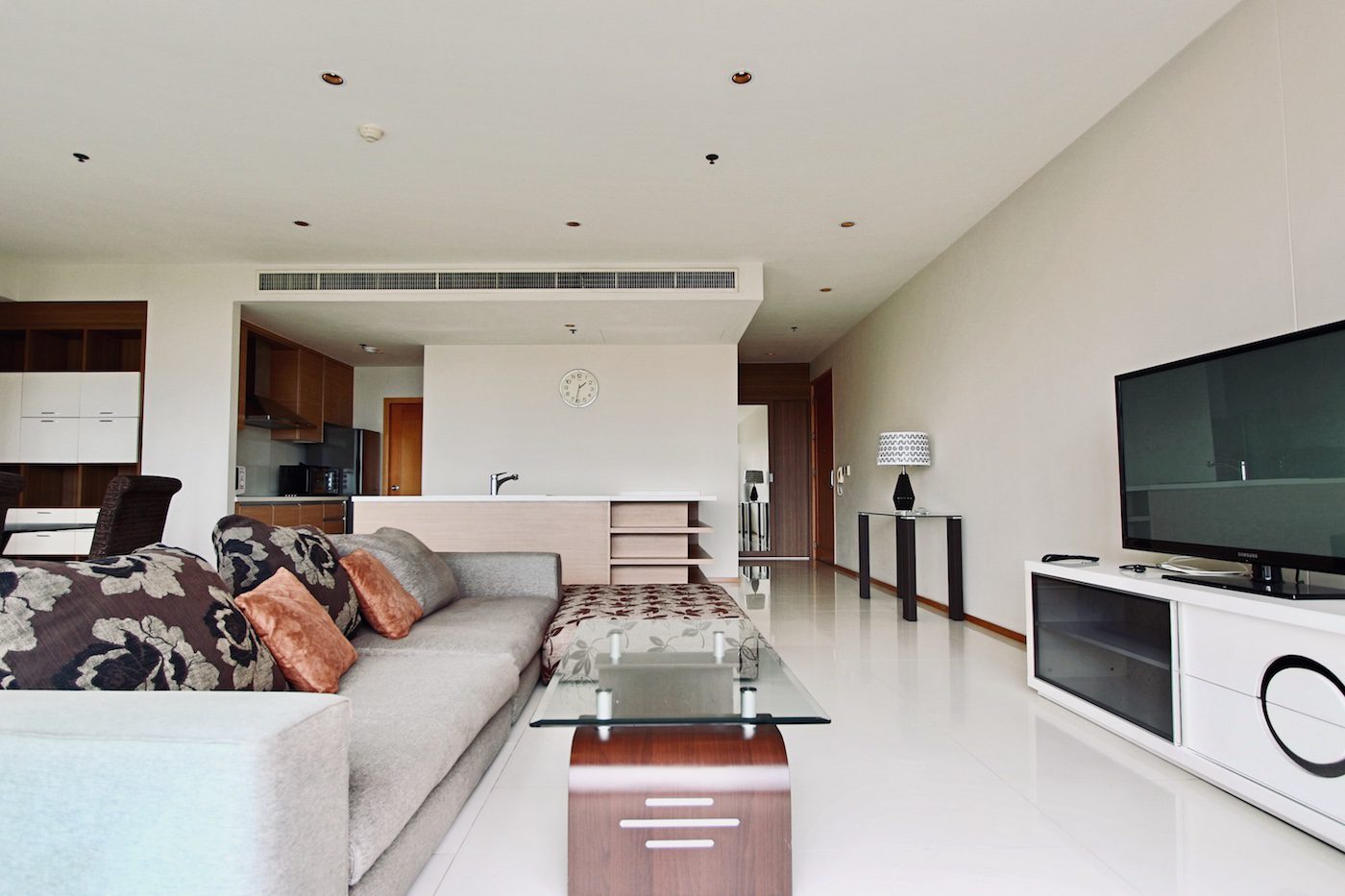 Spacious Three Bedroom Plus Maid Condo for Rent in Phrom Phong