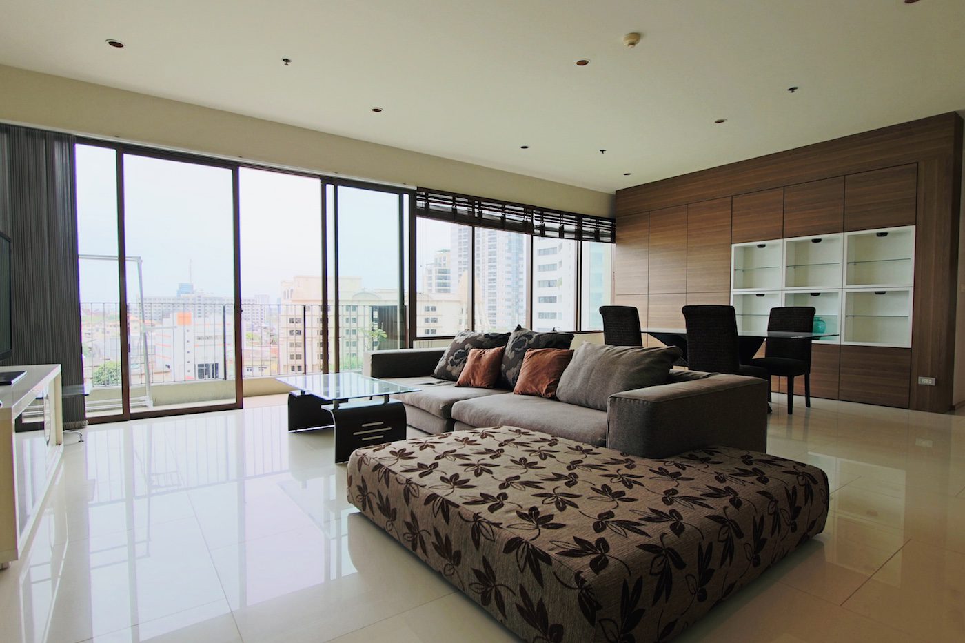 Spacious Three Bedroom Plus Maid Condo for Rent in Phrom Phong