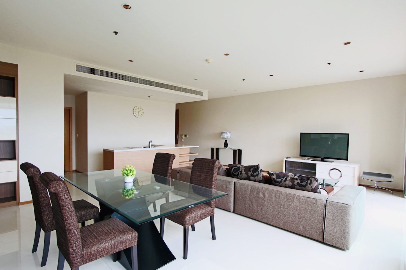 Spacious Three Bedroom Plus Maid Condo for Rent in Phrom Phong