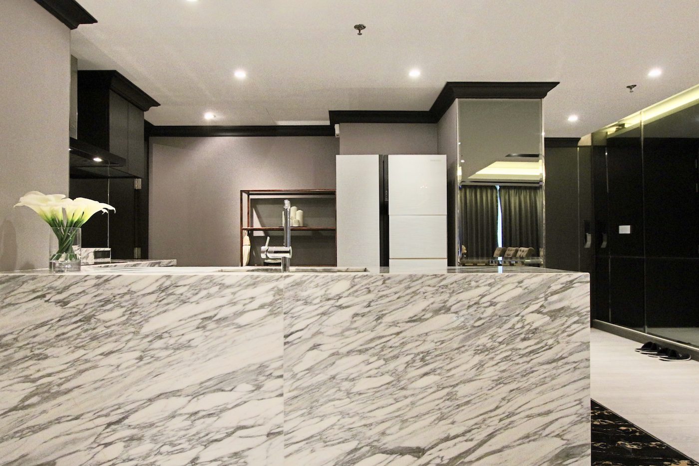 Stylish Two Bedroom Plus Office Condo for Rent & for Sale in Phrom Phong