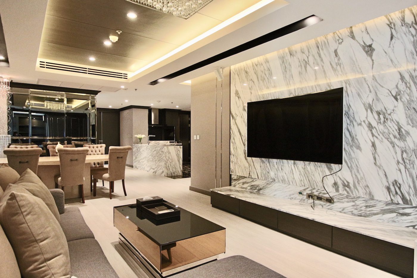 Stylish Two Bedroom Plus Office Condo for Rent & for Sale in Phrom Phong