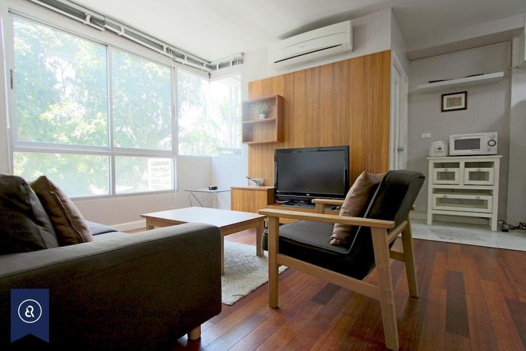 Well-Kept One Bedroom Condo for Rent and for Sale in Thong Lor