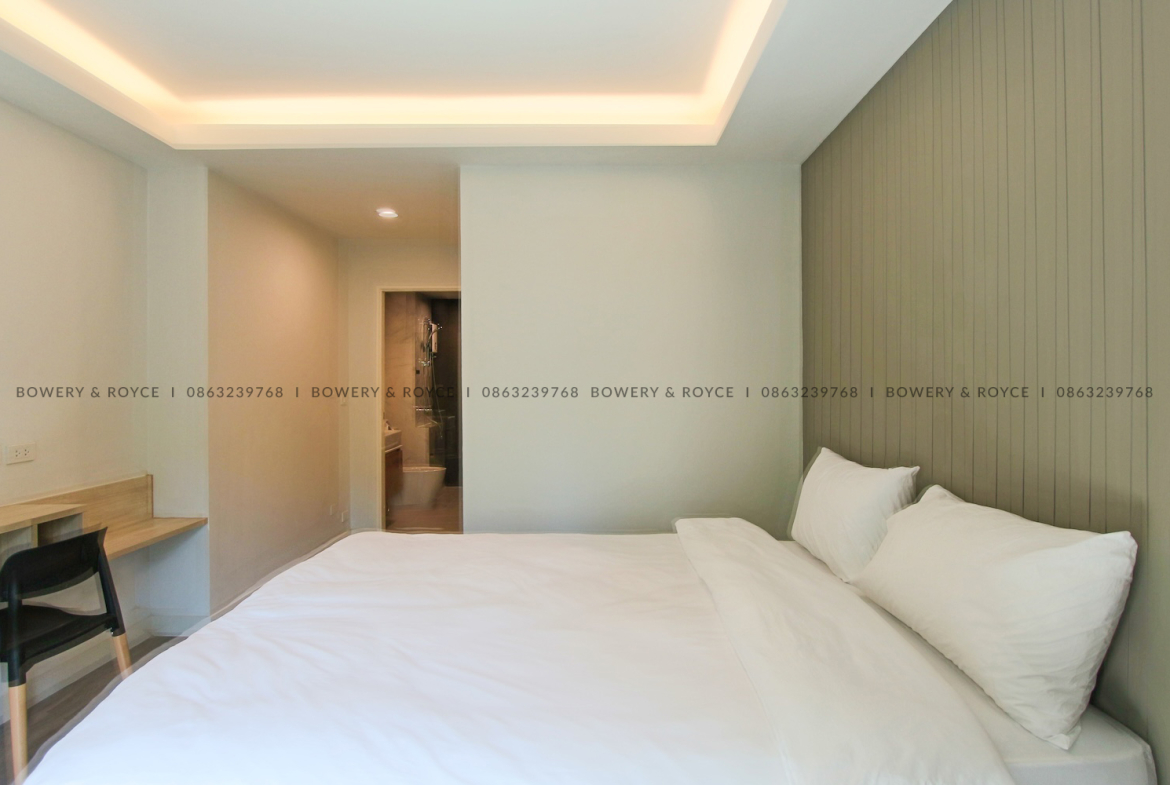 Modern Three Bedroom Duplex with Private Garden for Rent in Phrom Phong