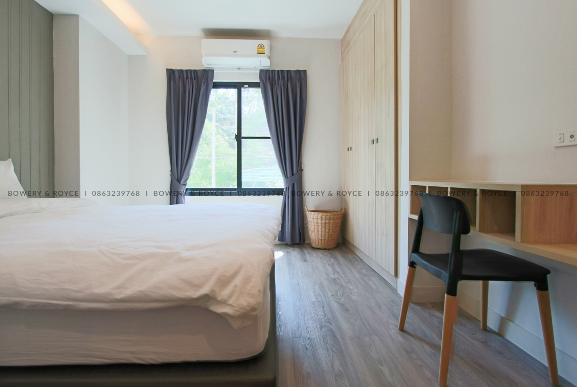 Modern Three Bedroom Duplex with Private Garden for Rent in Phrom Phong