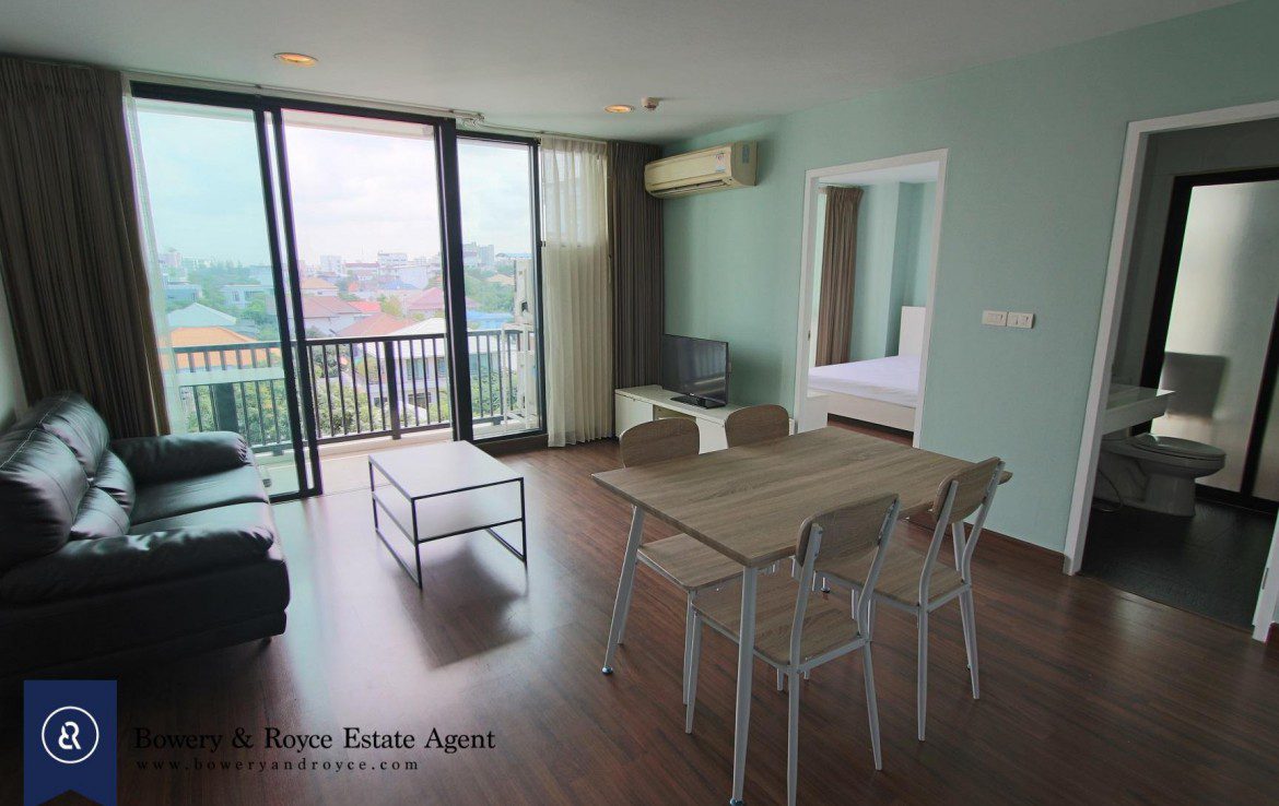 Corner Unit One Bedroom Condo for Rent in Ekkamai Bangkok Property